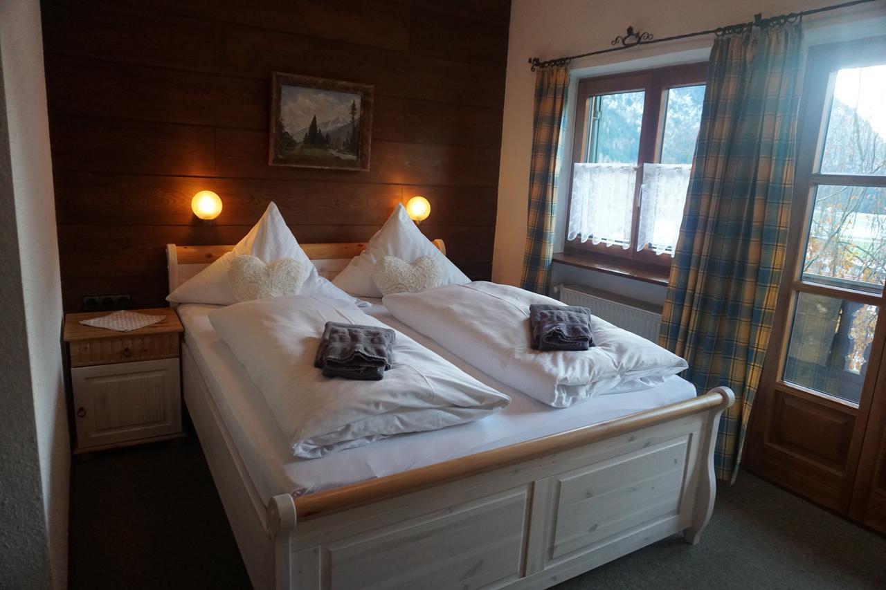 Haus Sonnenblick Hotel ไบริชเซลล์ ภายนอก รูปภาพ