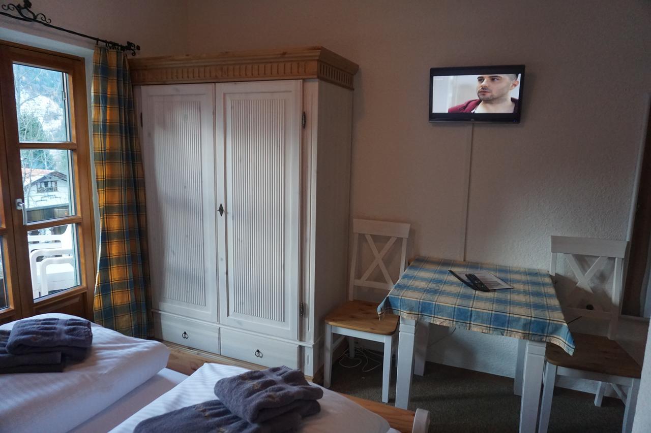 Haus Sonnenblick Hotel ไบริชเซลล์ ภายนอก รูปภาพ